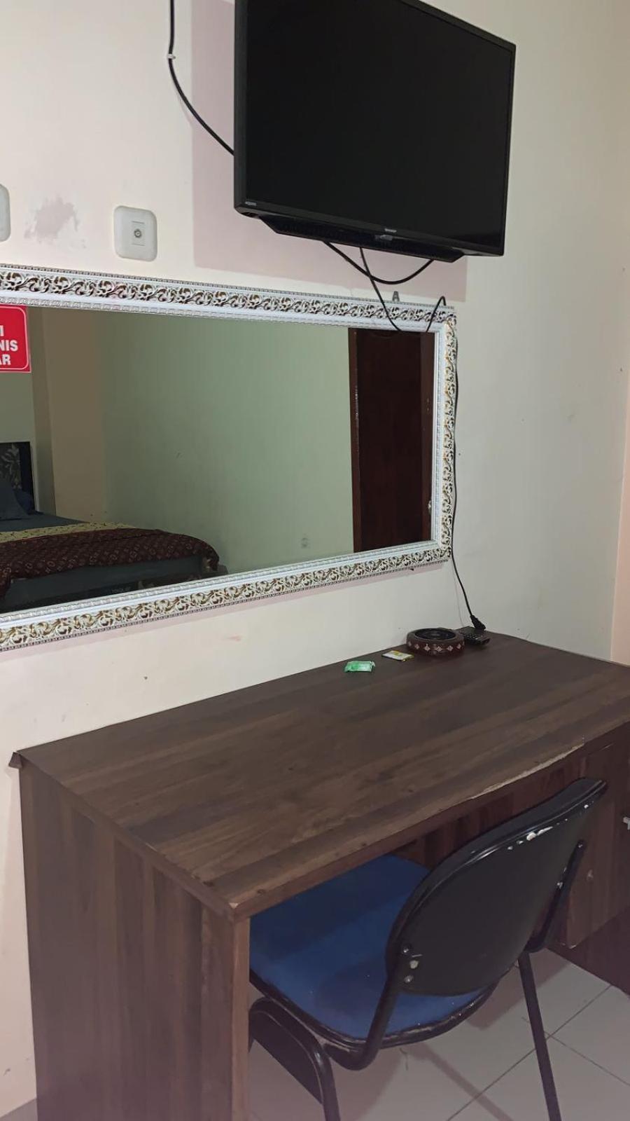 Motel Wisma Reza Palopo Extérieur photo